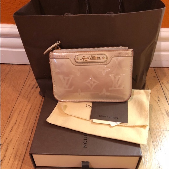 Louis Vuitton Handbags - Louis Vuitton keychain coin wallet